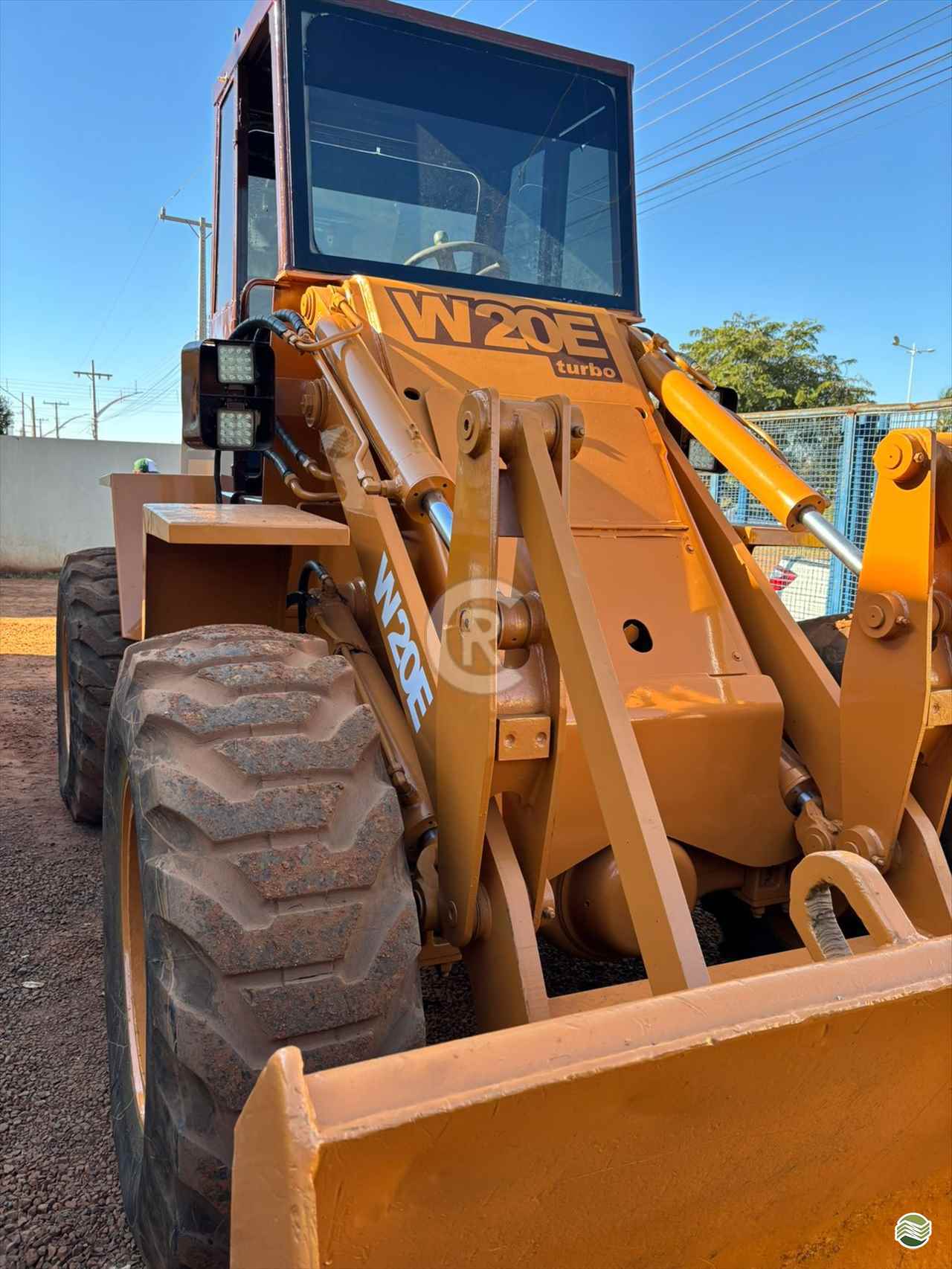 PA CARREGADEIRA CASE W20E CR Máquinas Agrícolas CASSILANDIA MATO GROSSO DO SUL MS